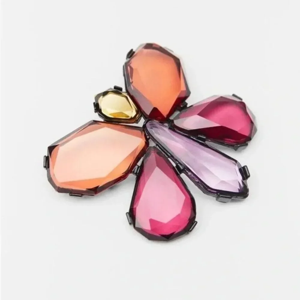 New Zara Resin Butterfly Brooch ✨🔥✨ No 🏷️ With Beautiful Gift Packaging 🎁 - Picture 4 of 6